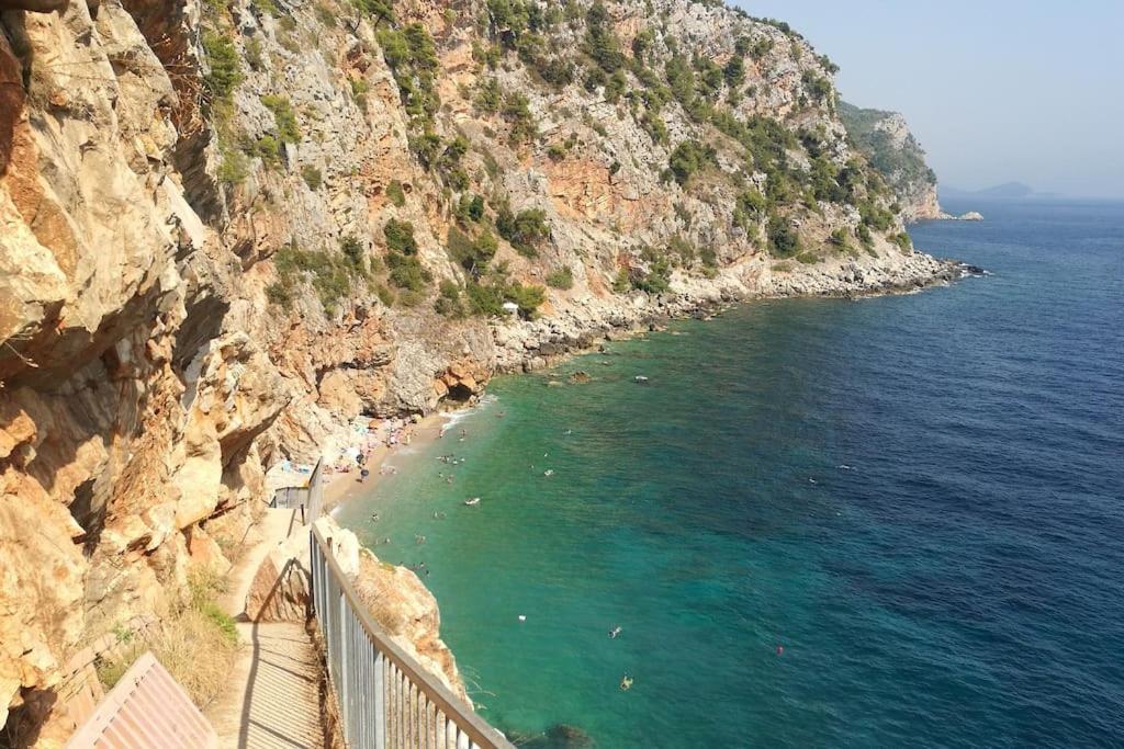 Bungevilia Apartment Gruda Dış mekan fotoğraf