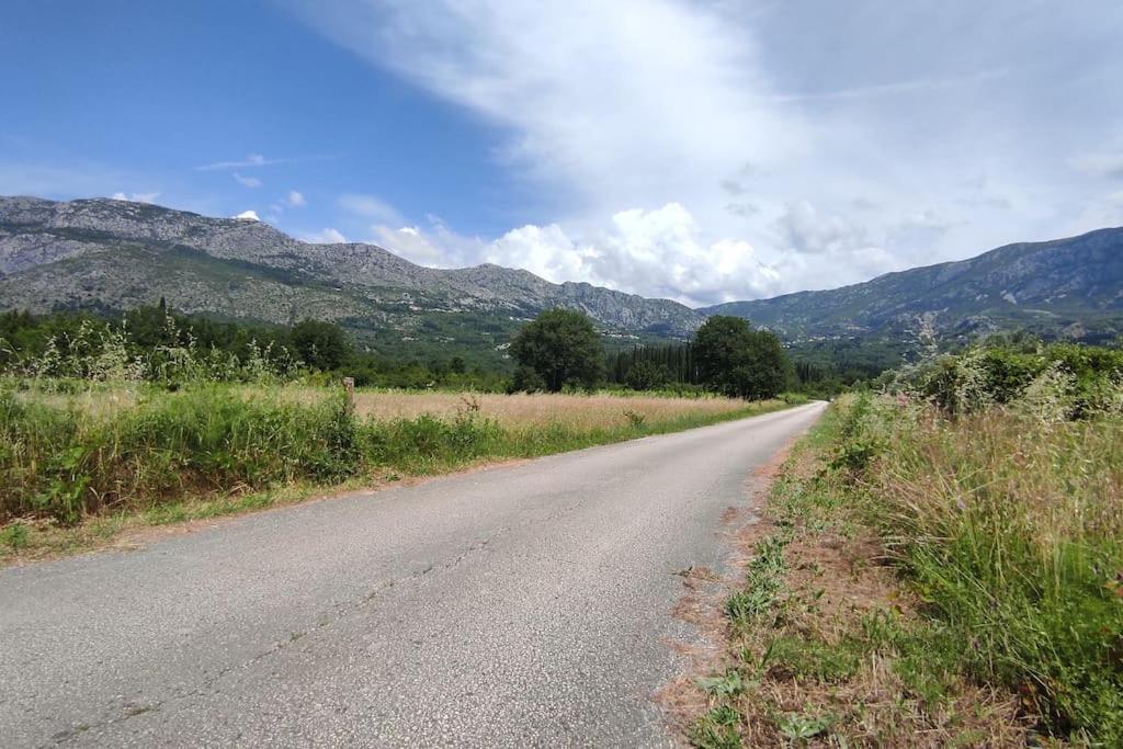 Bungevilia Apartment Gruda Dış mekan fotoğraf