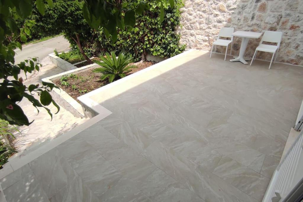 Bungevilia Apartment Gruda Dış mekan fotoğraf