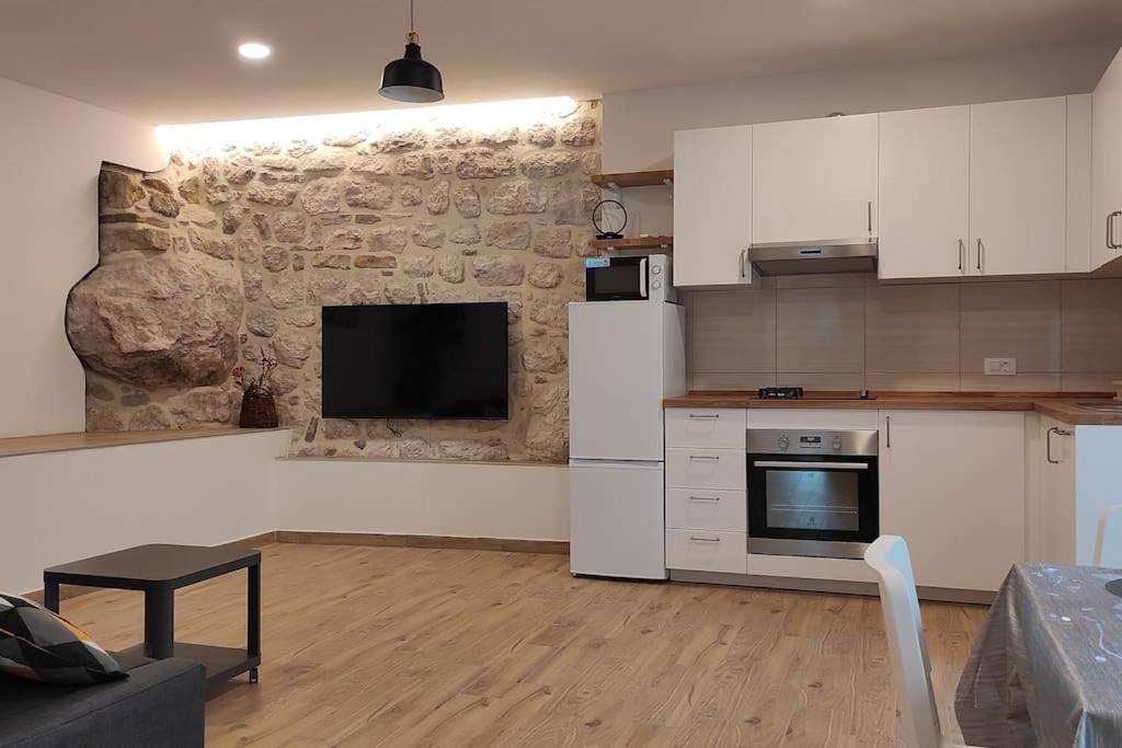 Bungevilia Apartment Gruda Dış mekan fotoğraf