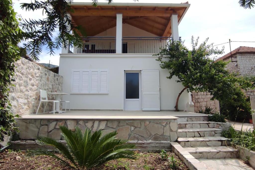 Bungevilia Apartment Gruda Dış mekan fotoğraf