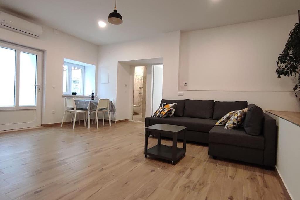 Bungevilia Apartment Gruda Dış mekan fotoğraf