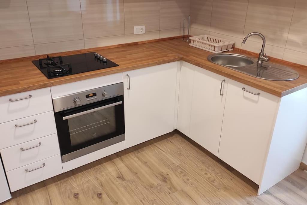 Bungevilia Apartment Gruda Dış mekan fotoğraf