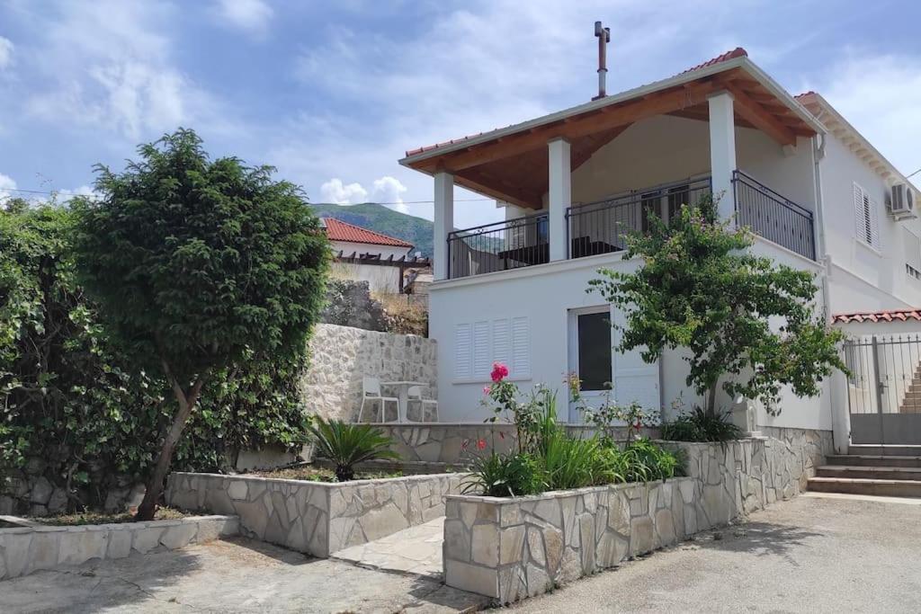 Bungevilia Apartment Gruda Dış mekan fotoğraf